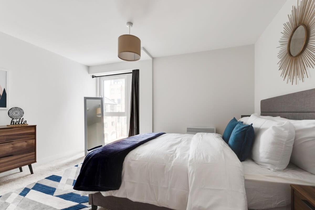 1 Bed Modern Apartment In A Converted Mill Leeds  Esterno foto